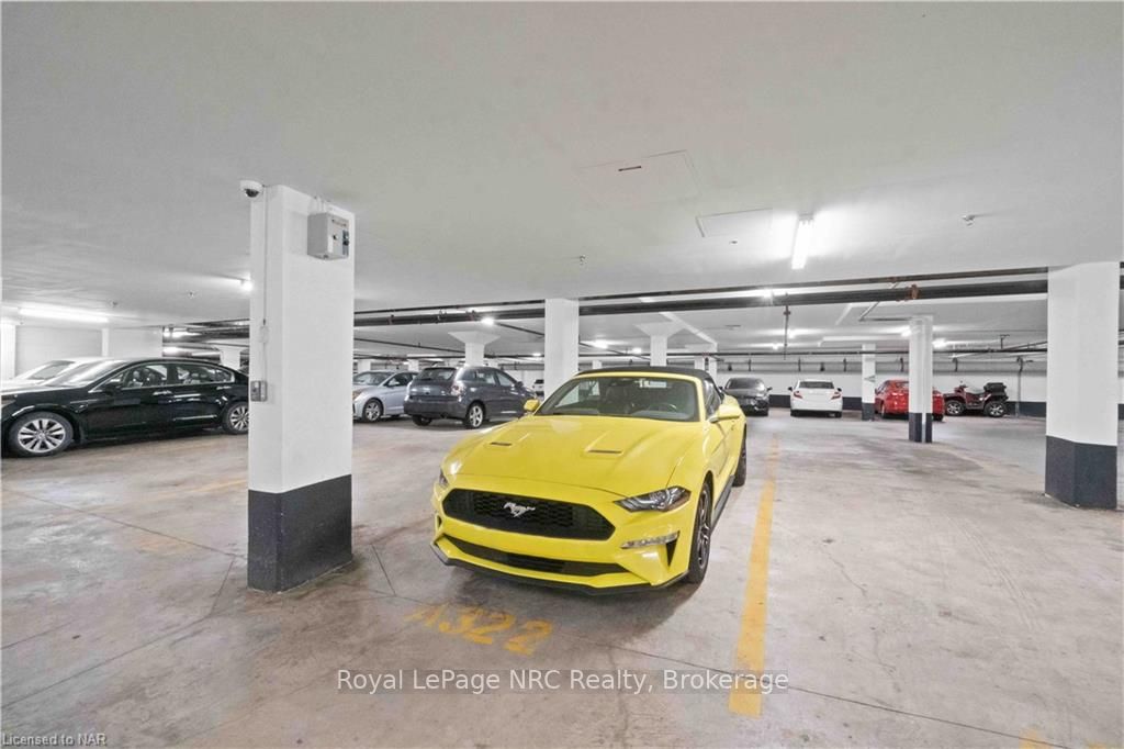 16 Concord Pl, #429