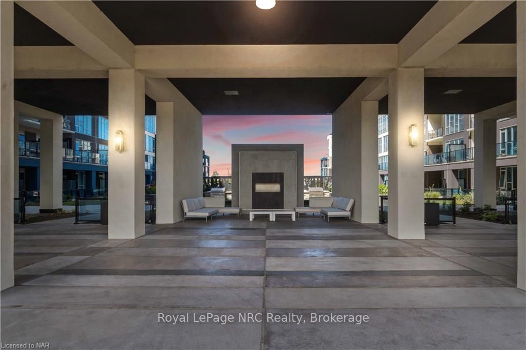 16 Concord Pl, #429
