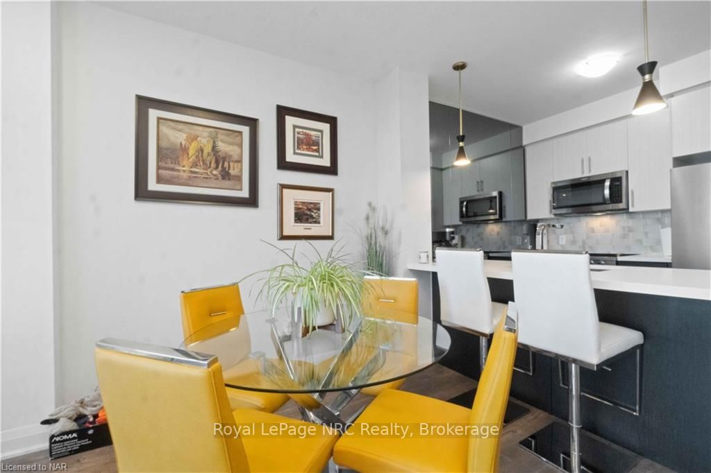 16 Concord Pl, #429
