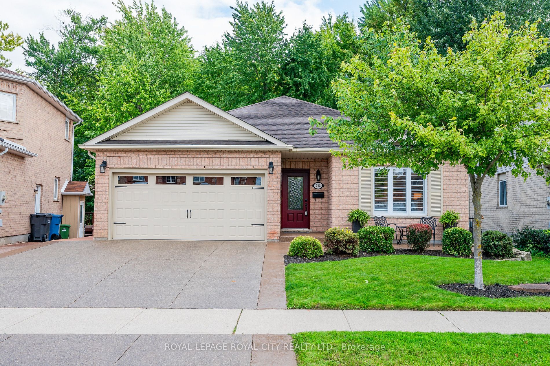 738 Willow Rd
