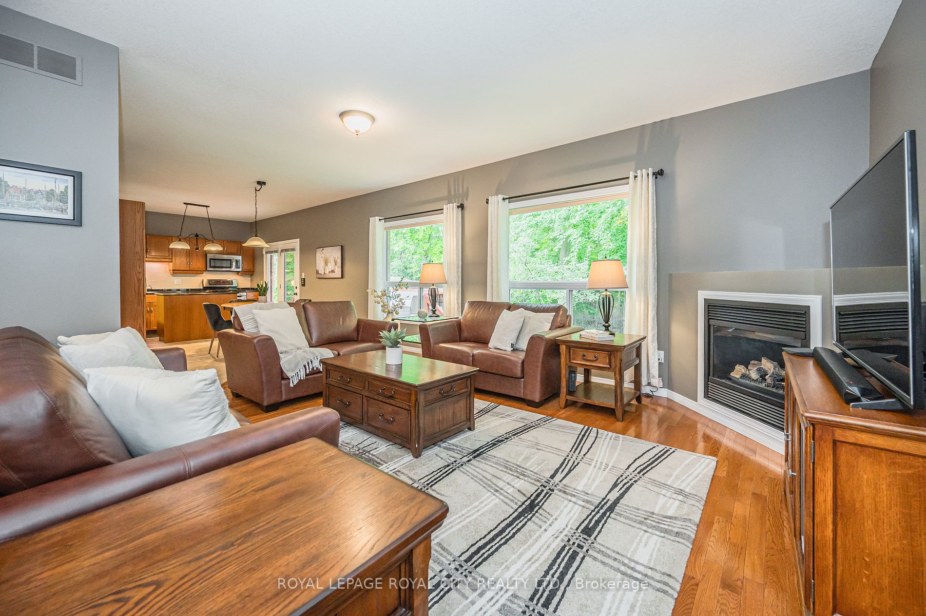 738 Willow Rd