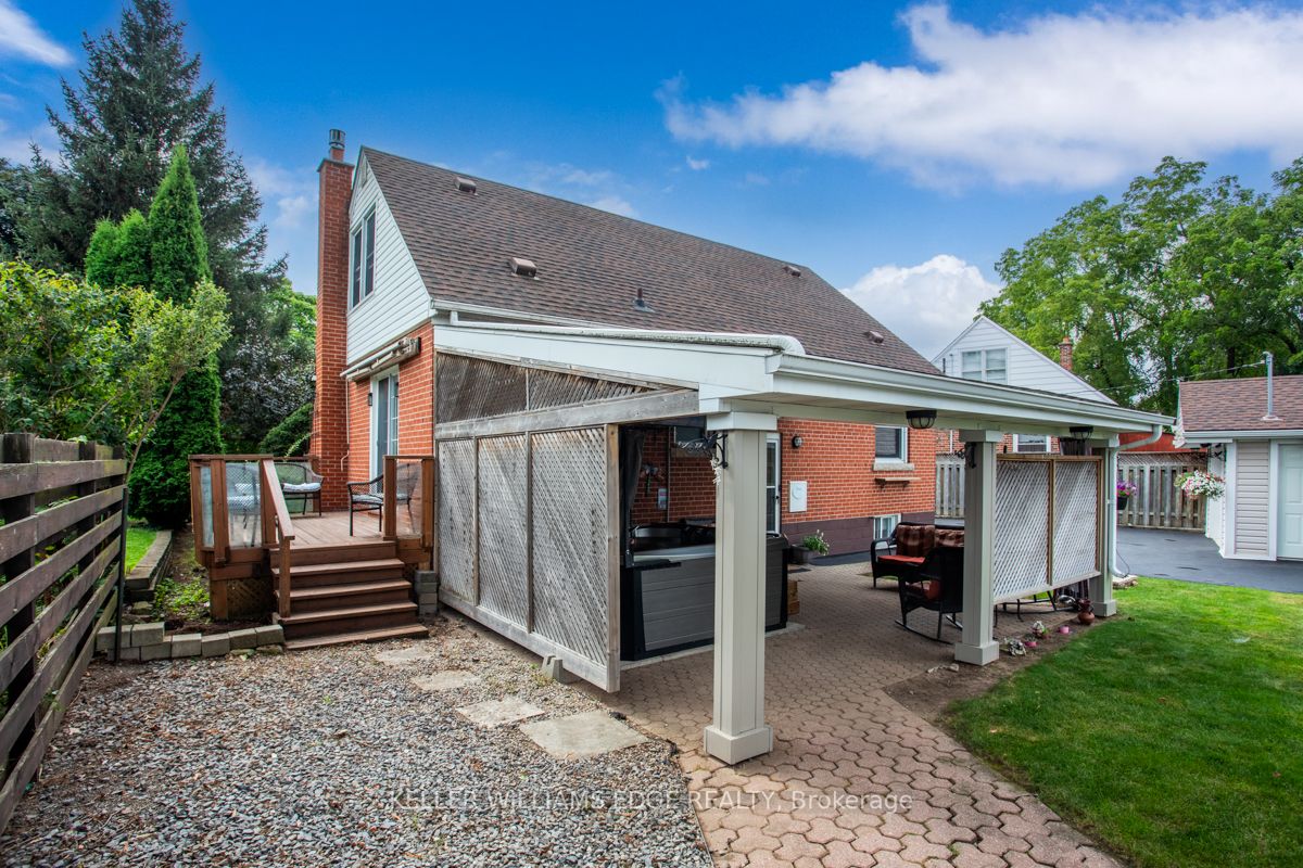 11 Brandow Crt
