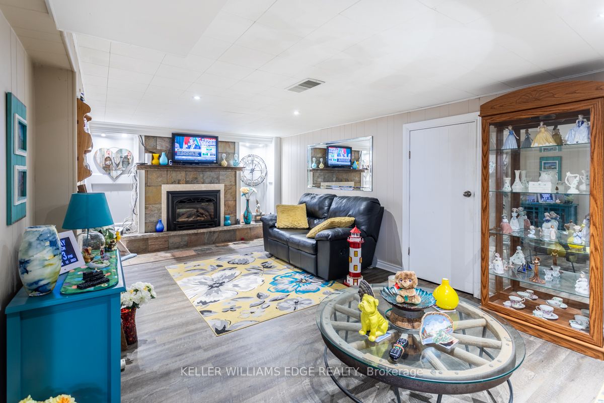 11 Brandow Crt