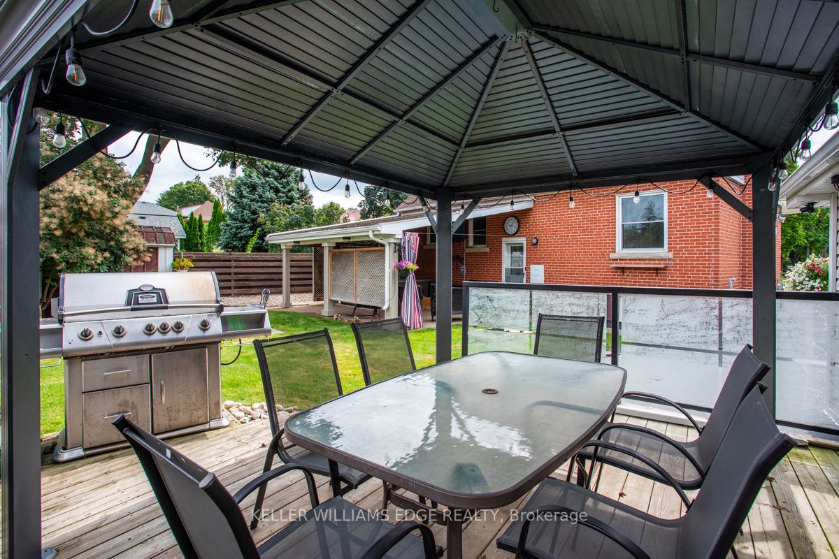 11 Brandow Crt