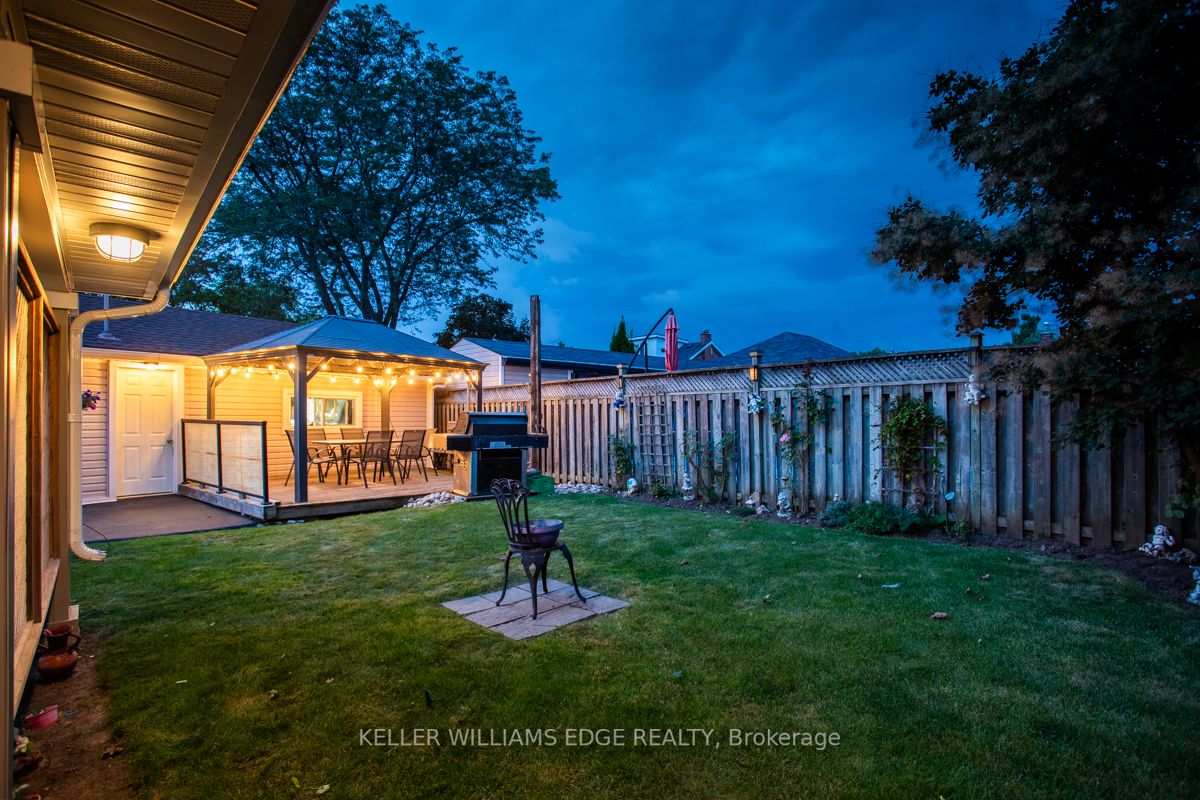 11 Brandow Crt
