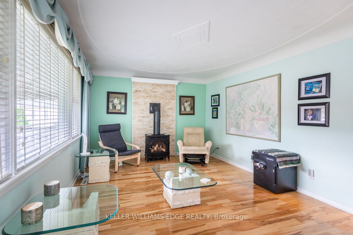 11 Brandow Crt