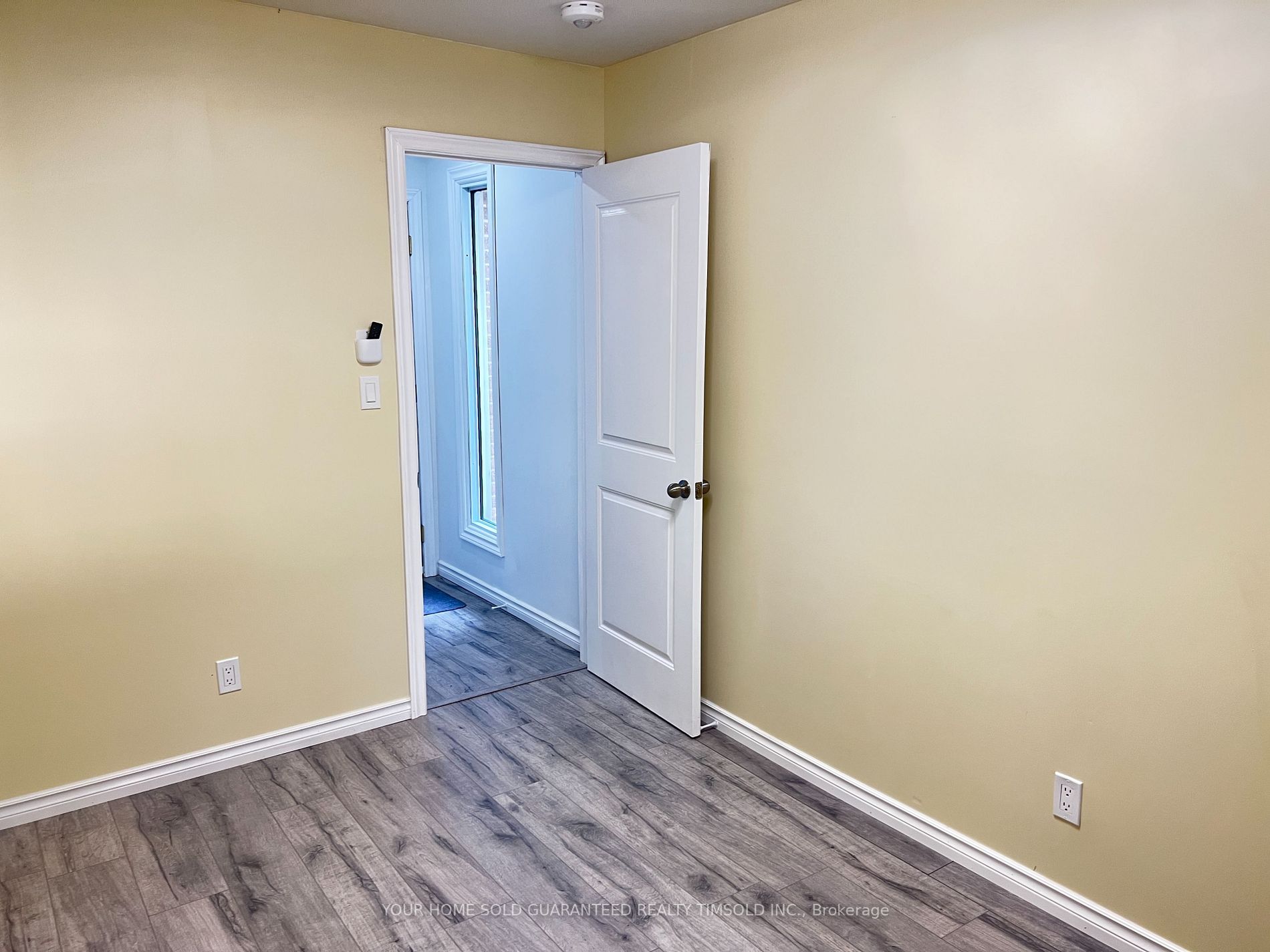 1242 Cottage Place