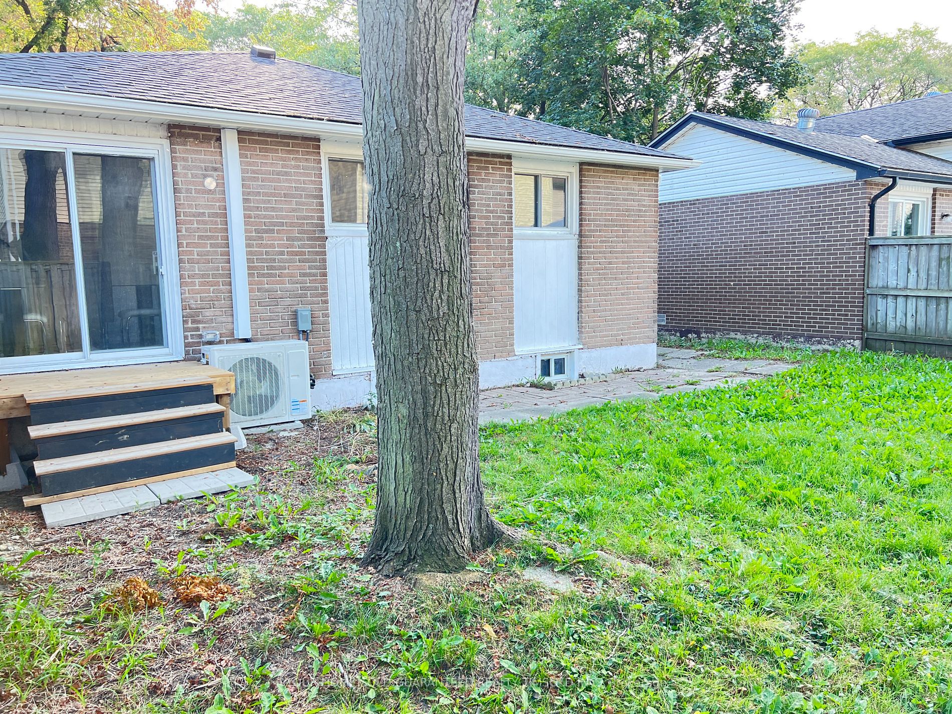 1242 Cottage Place