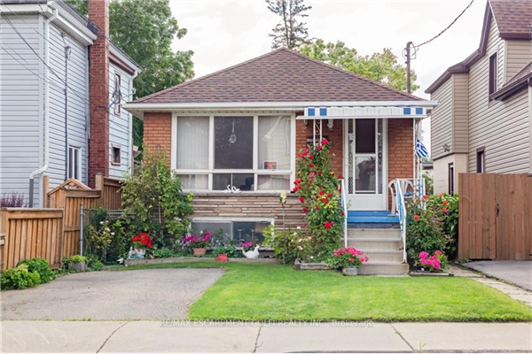 36 Fraser Ave