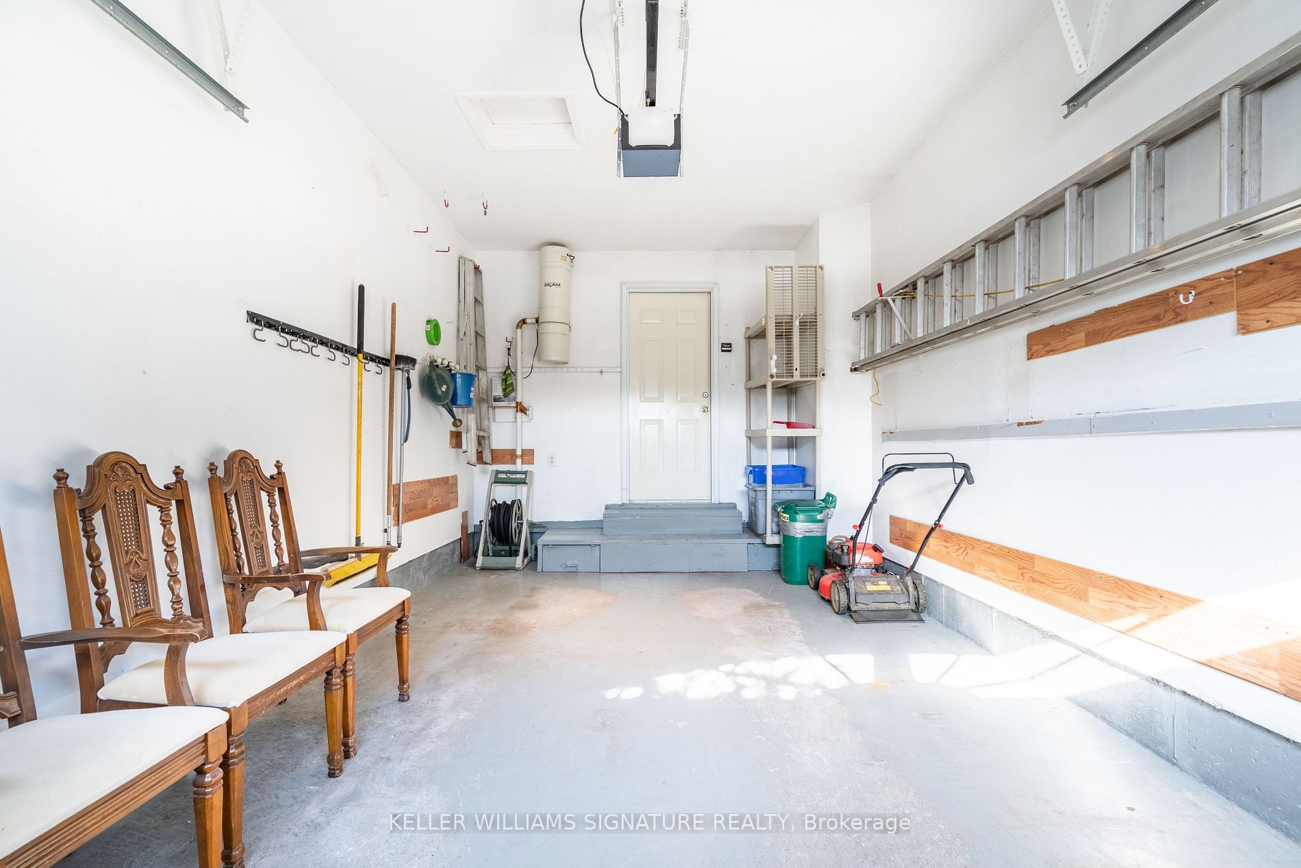 253 Dorchester Dr