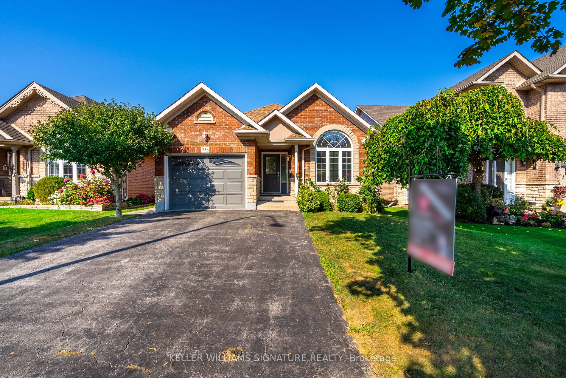 253 Dorchester Dr