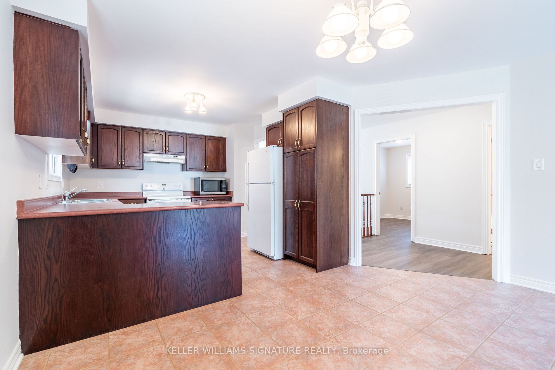 253 Dorchester Dr