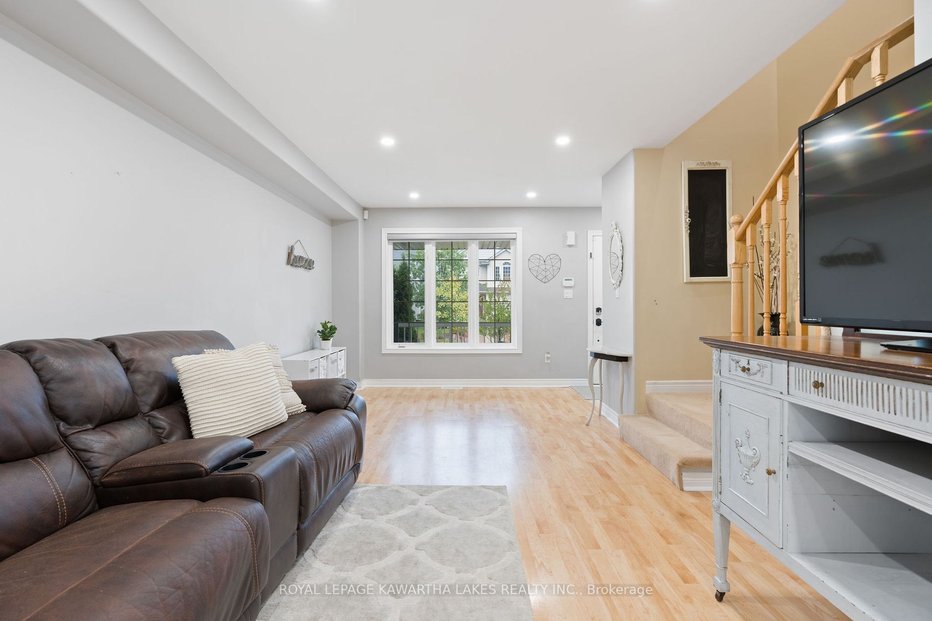 22 Fallingbrook Crescent