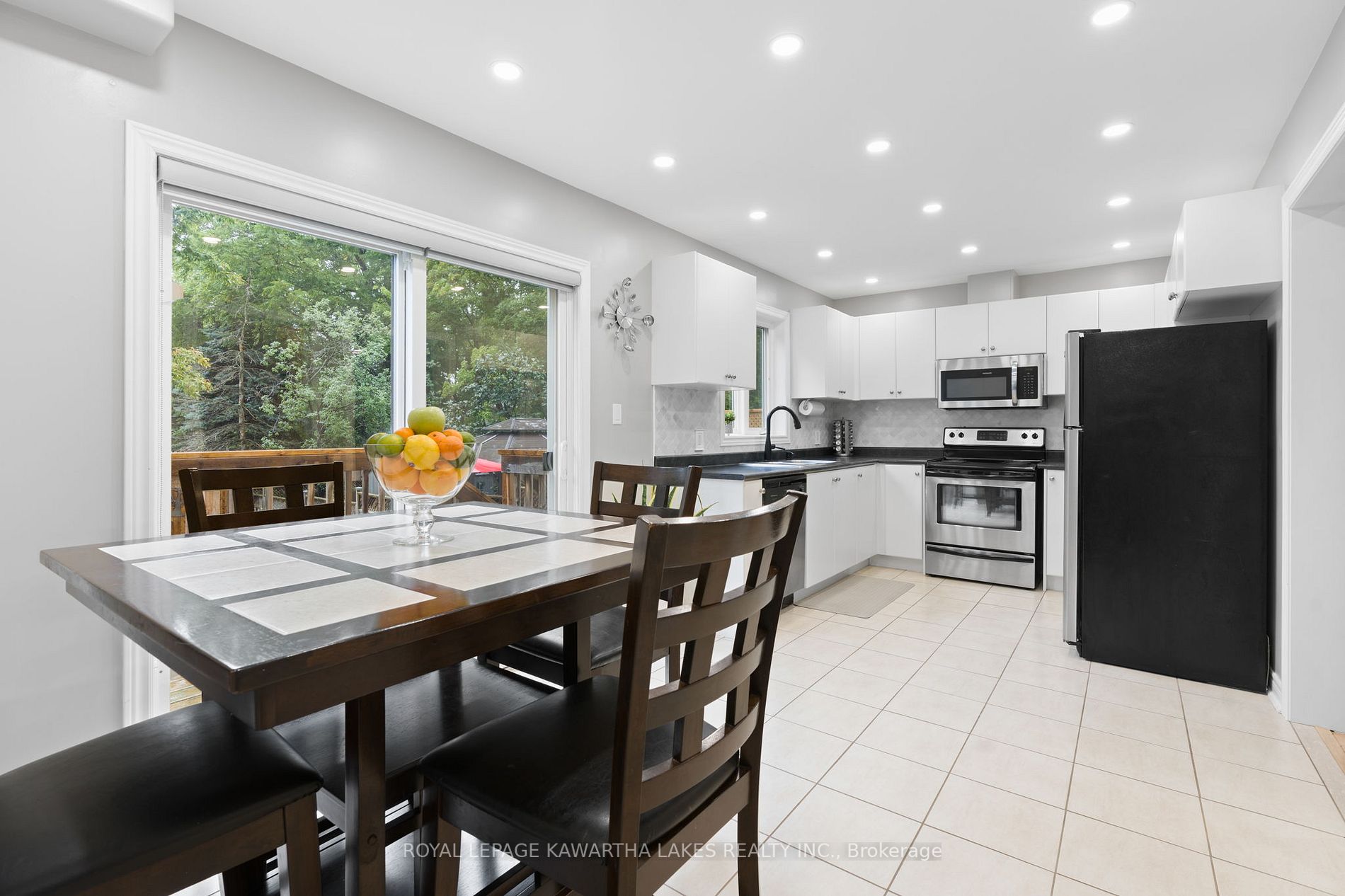 22 Fallingbrook Crescent