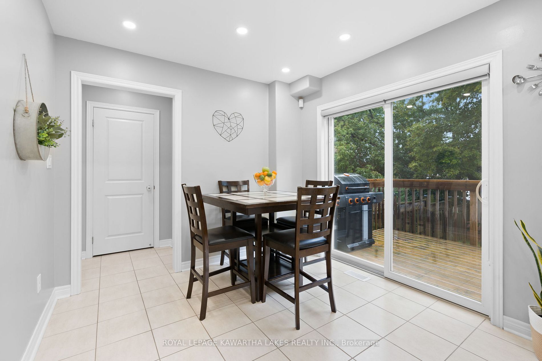 22 Fallingbrook Crescent