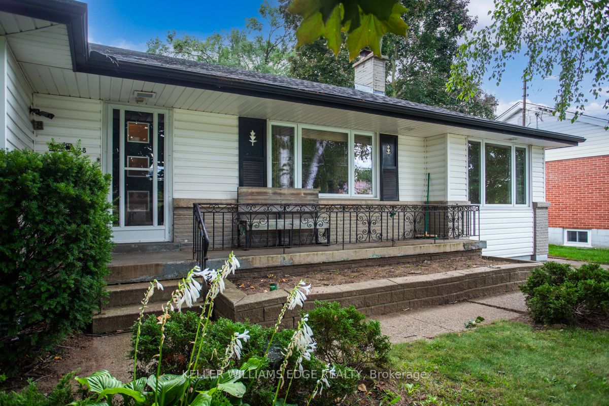 28 Passmore St