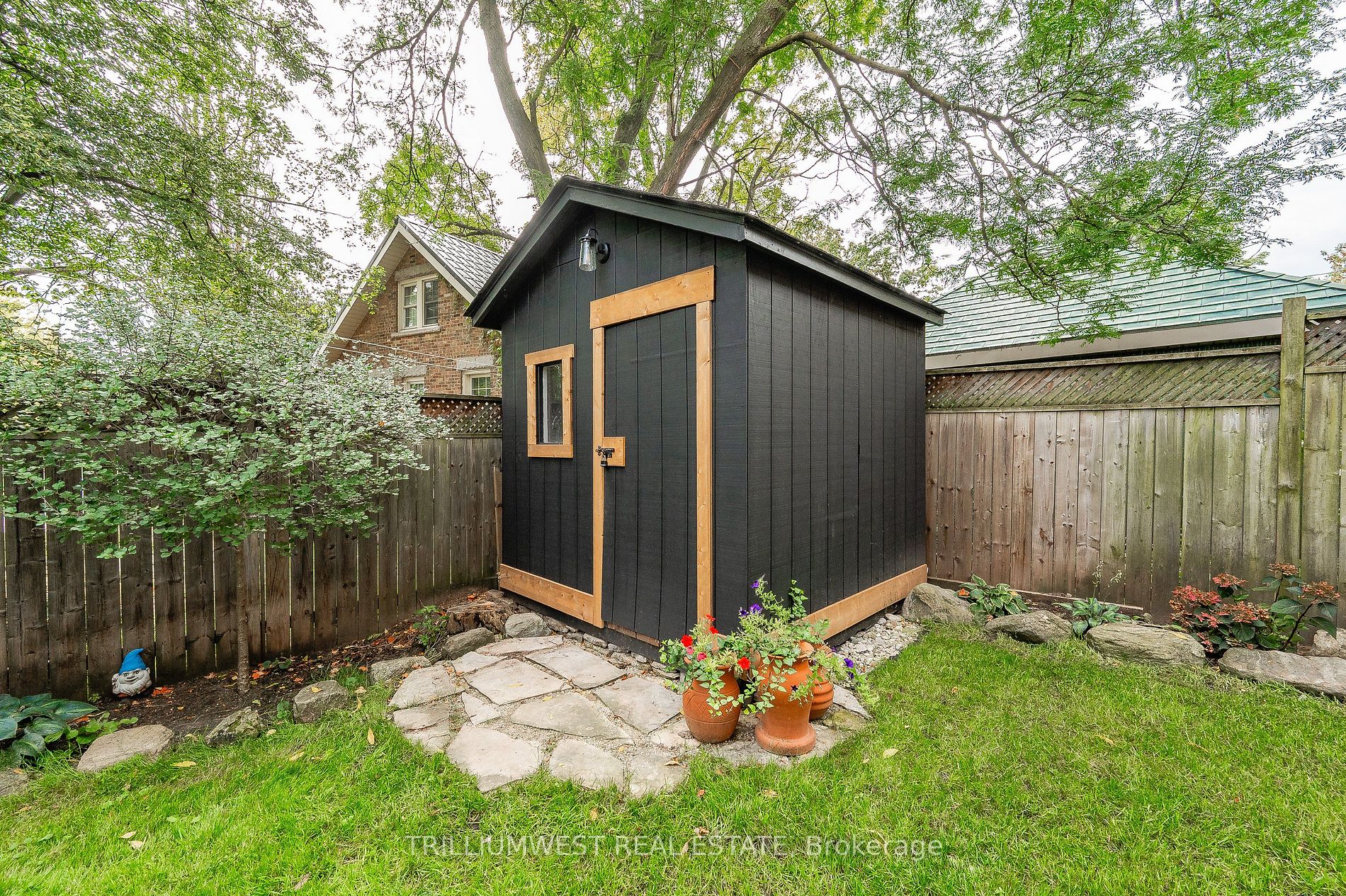 18 Waterloo Avenue