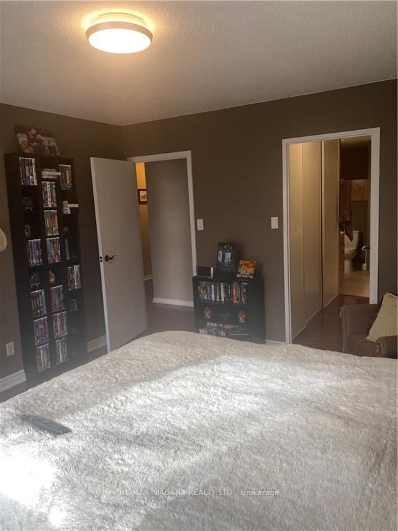 7 Gale Cres, #109
