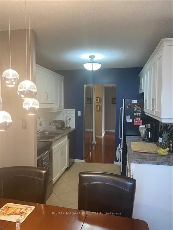 7 Gale Cres, #109