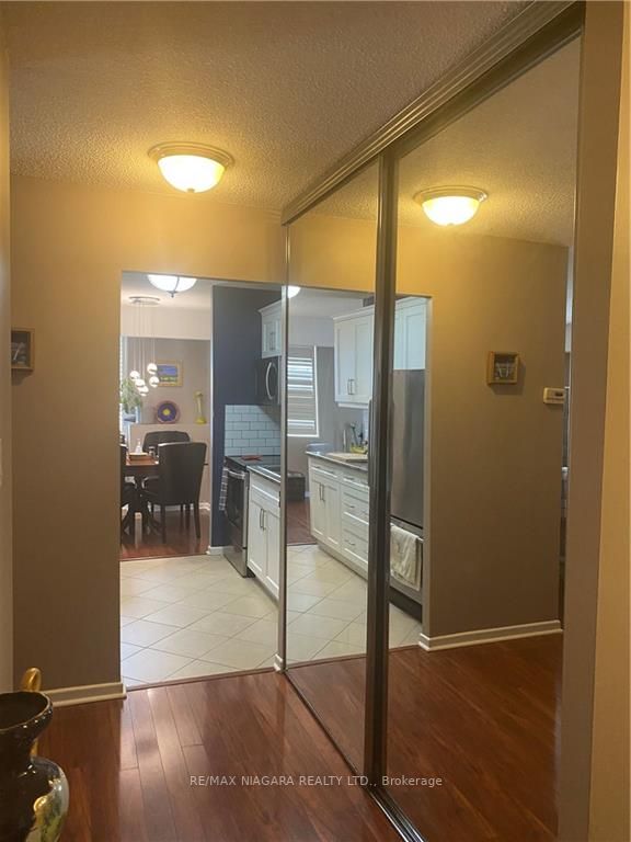 7 Gale Cres, #109