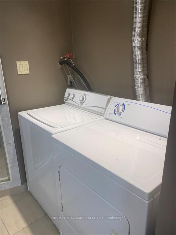 7 Gale Cres, #109
