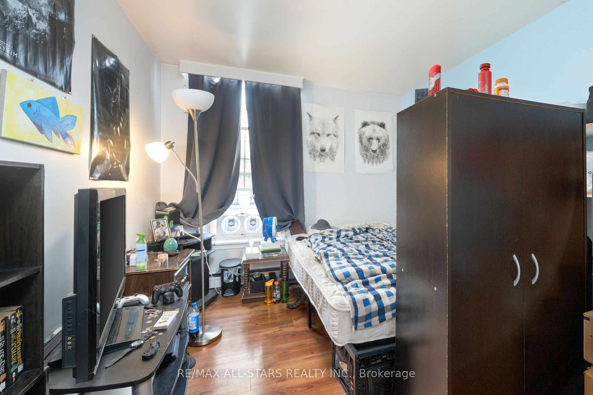 42-44 Colborne St
