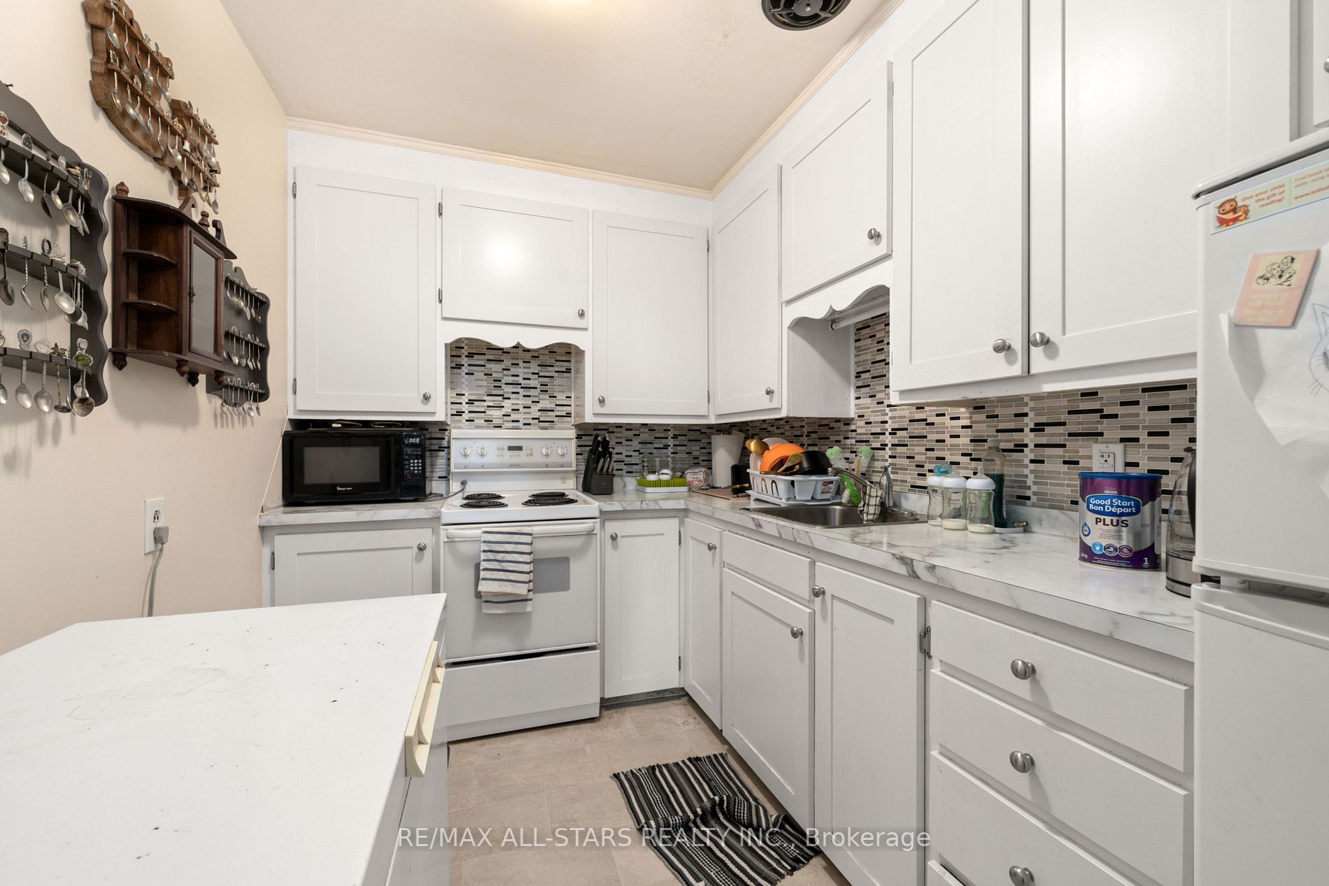 42-44 Colborne St