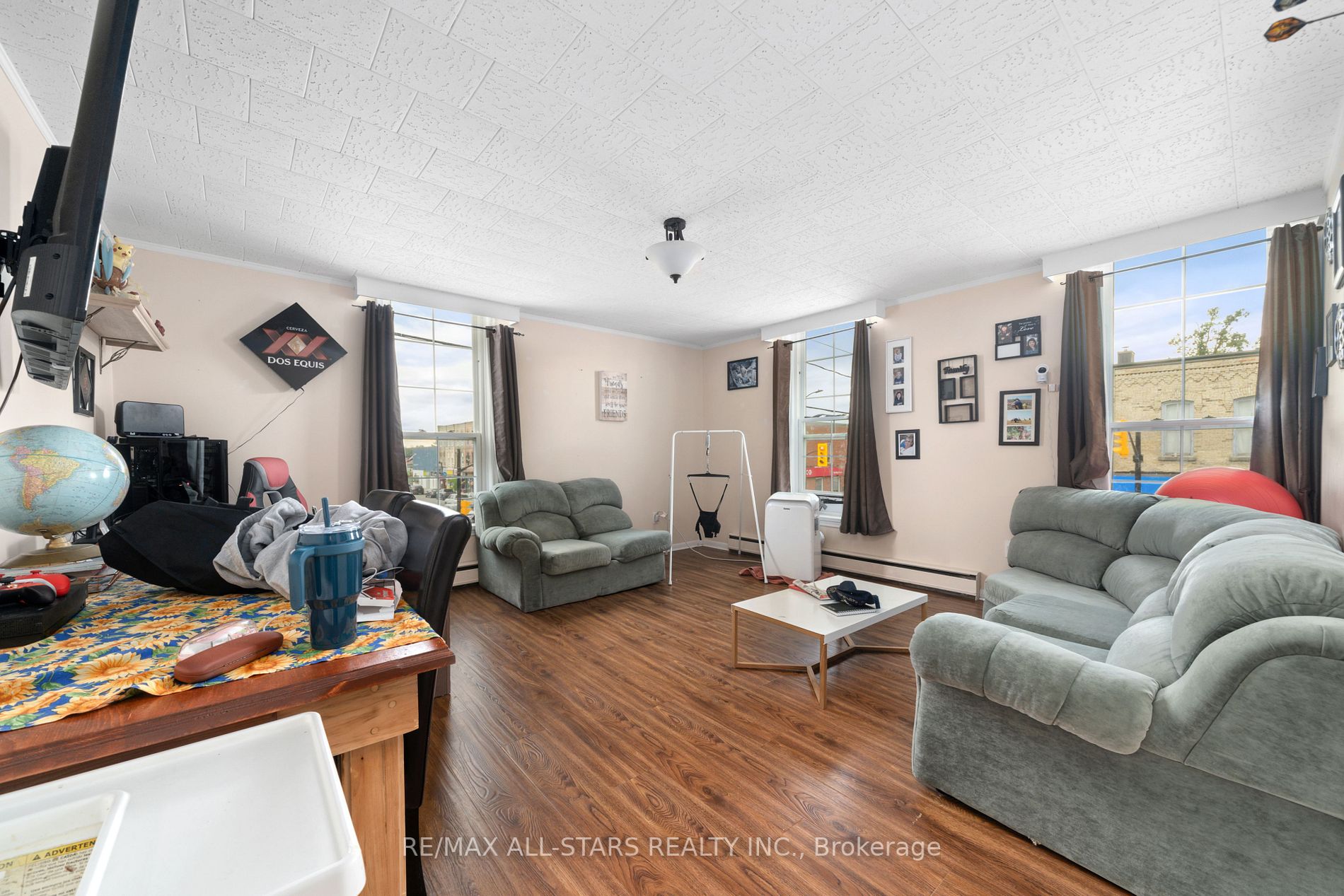 42-44 Colborne St