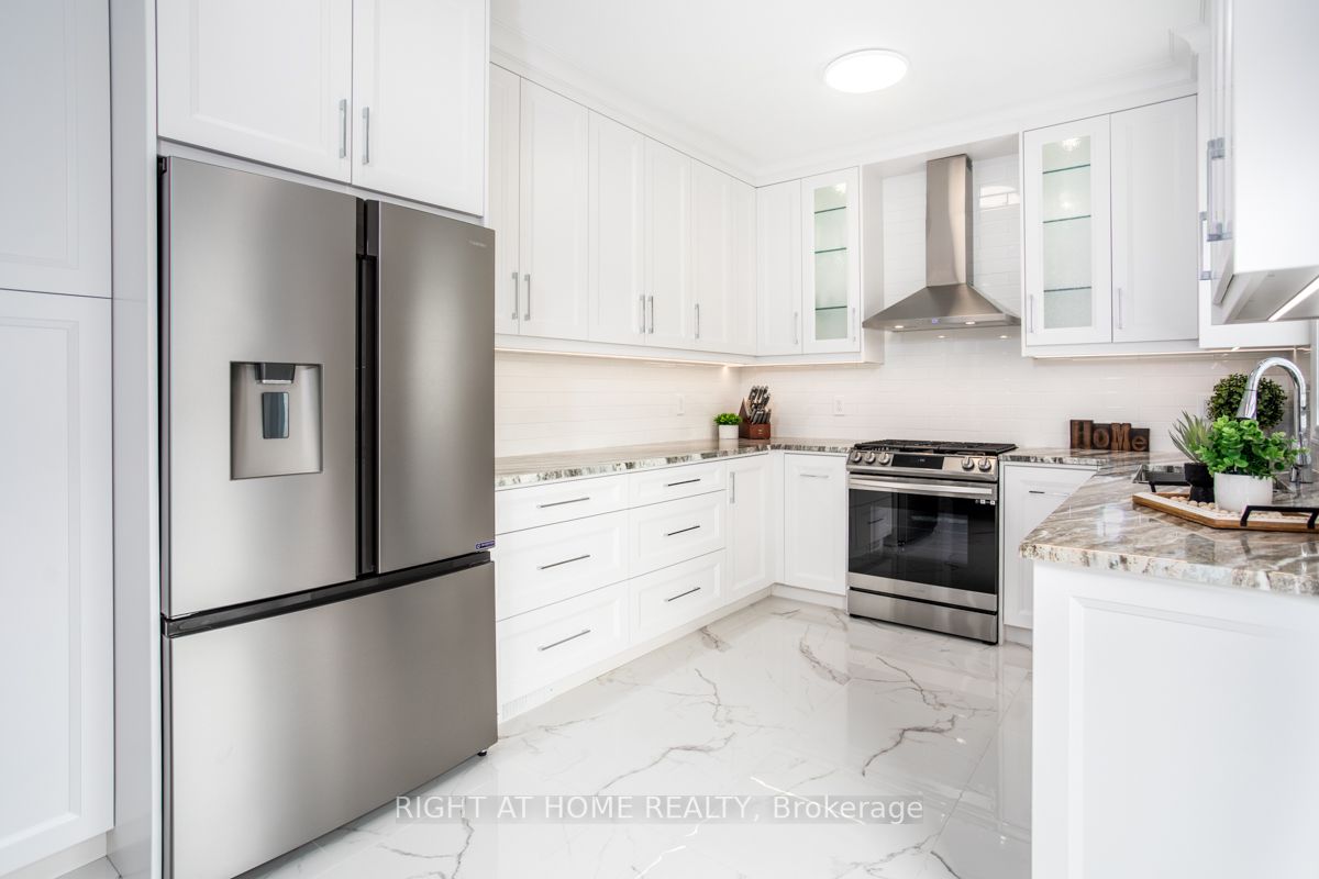 10 Dalrymple Dr