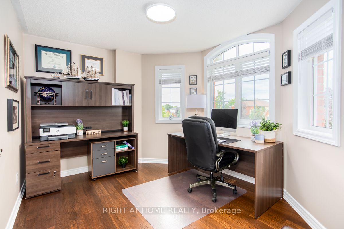 10 Dalrymple Dr