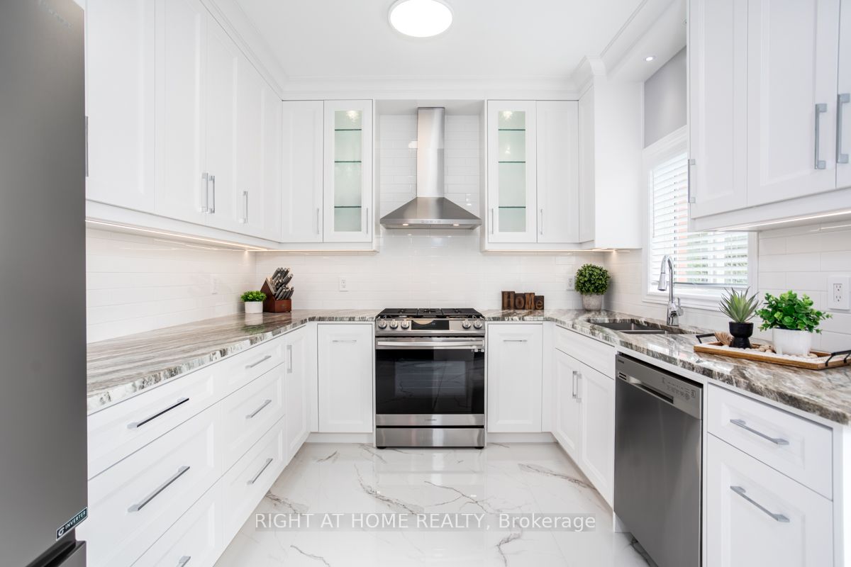 10 Dalrymple Dr