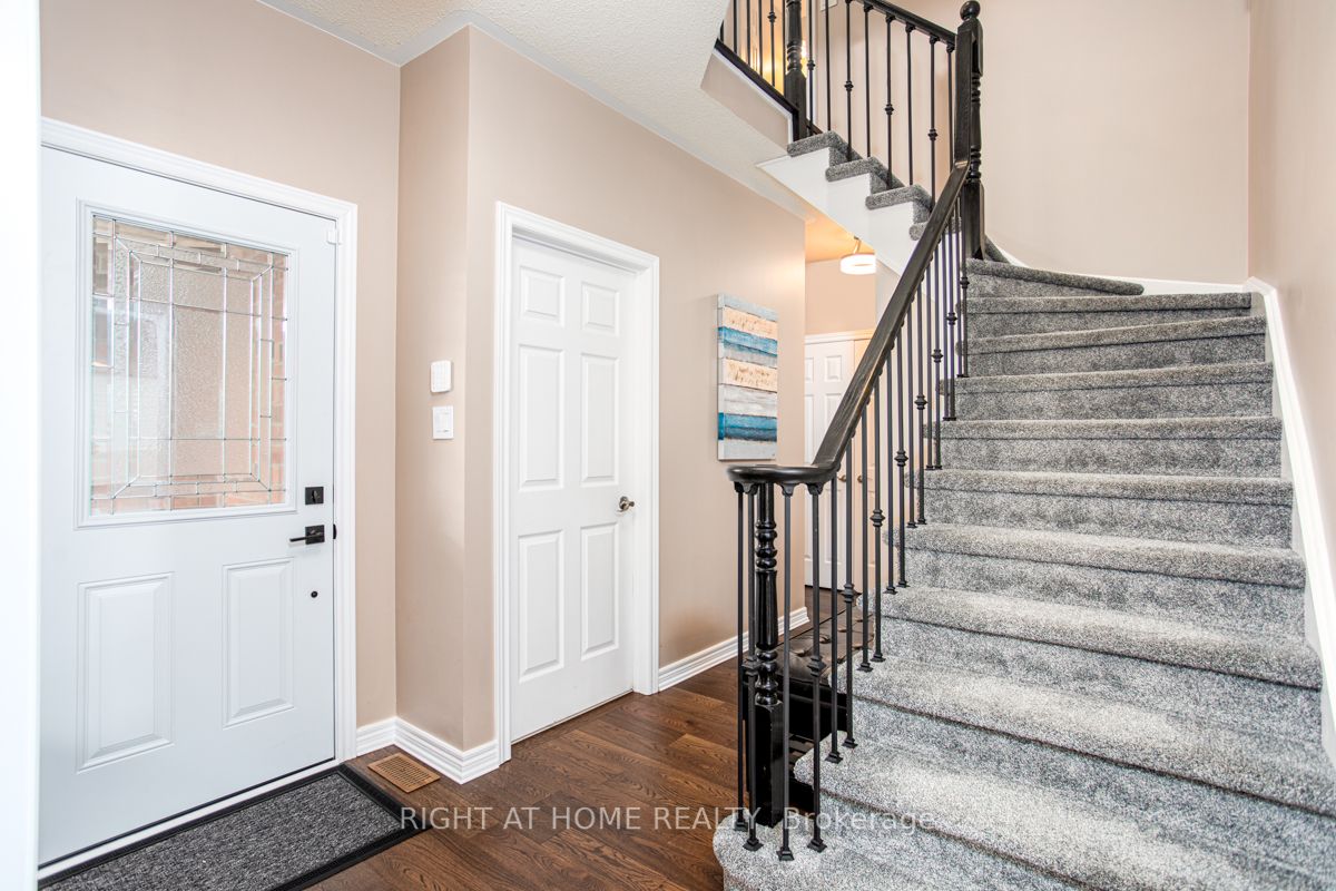 10 Dalrymple Dr