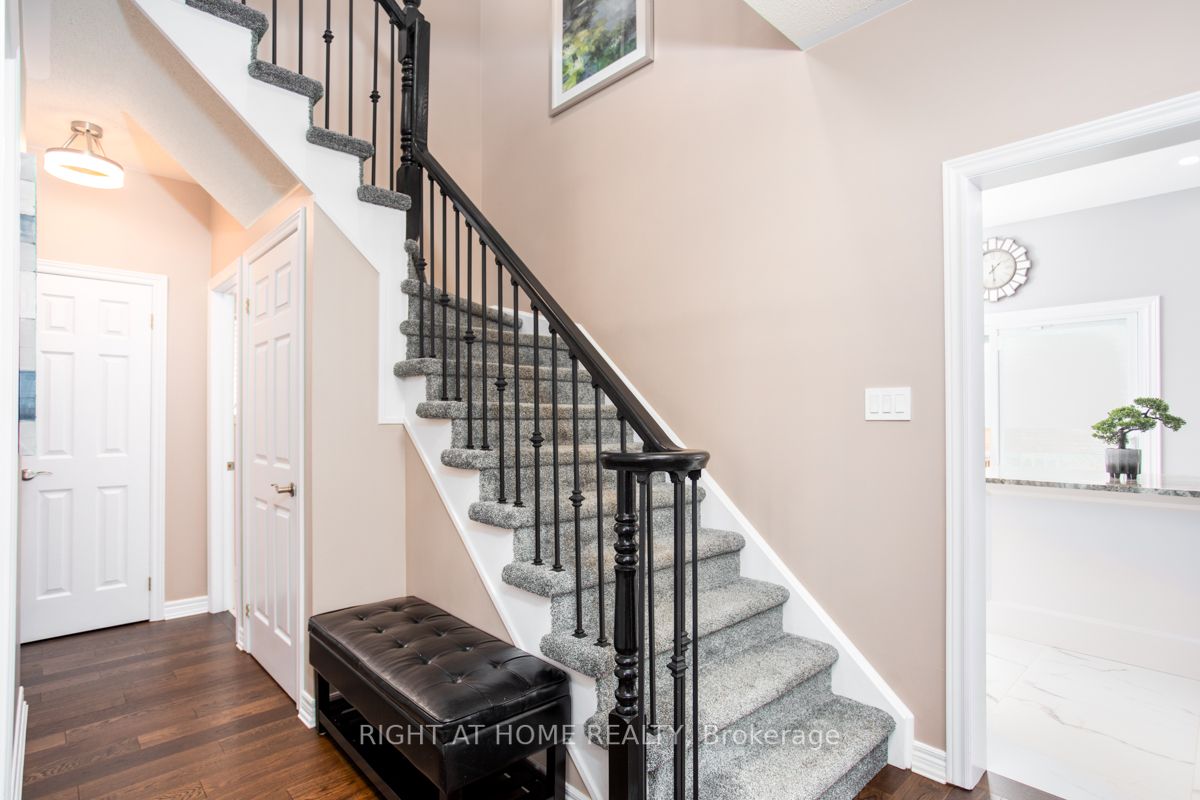 10 Dalrymple Dr