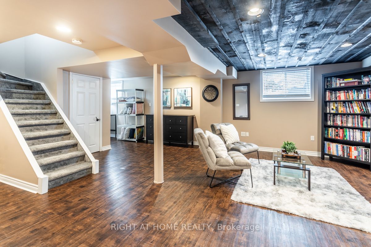 10 Dalrymple Dr