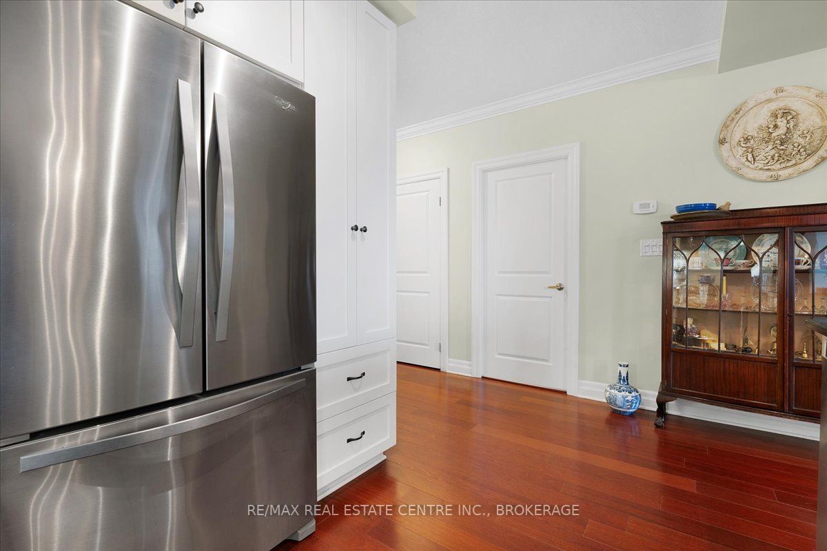 160 MACDONELL Street, #1306