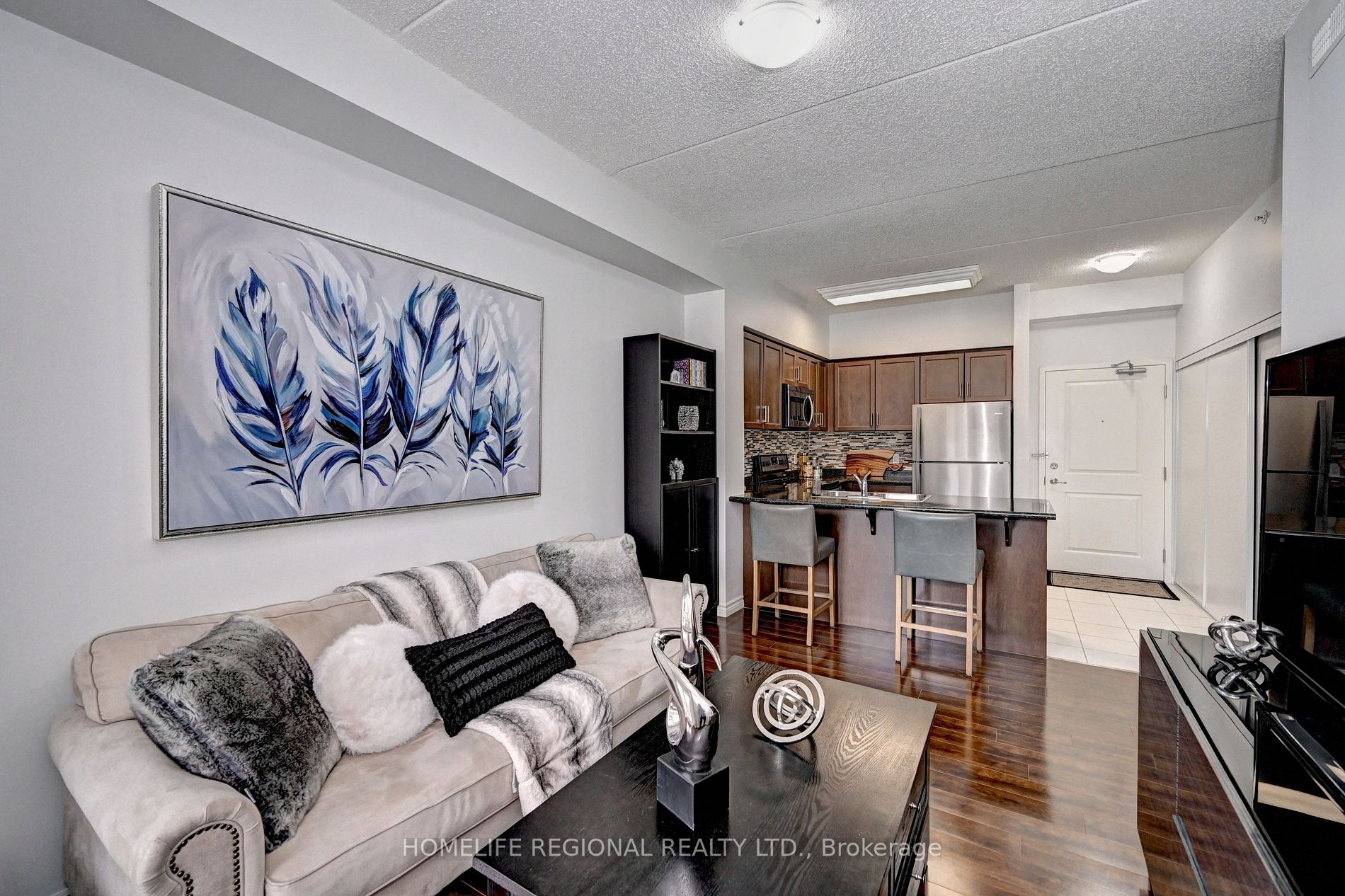 1083 Gordon Street, #305