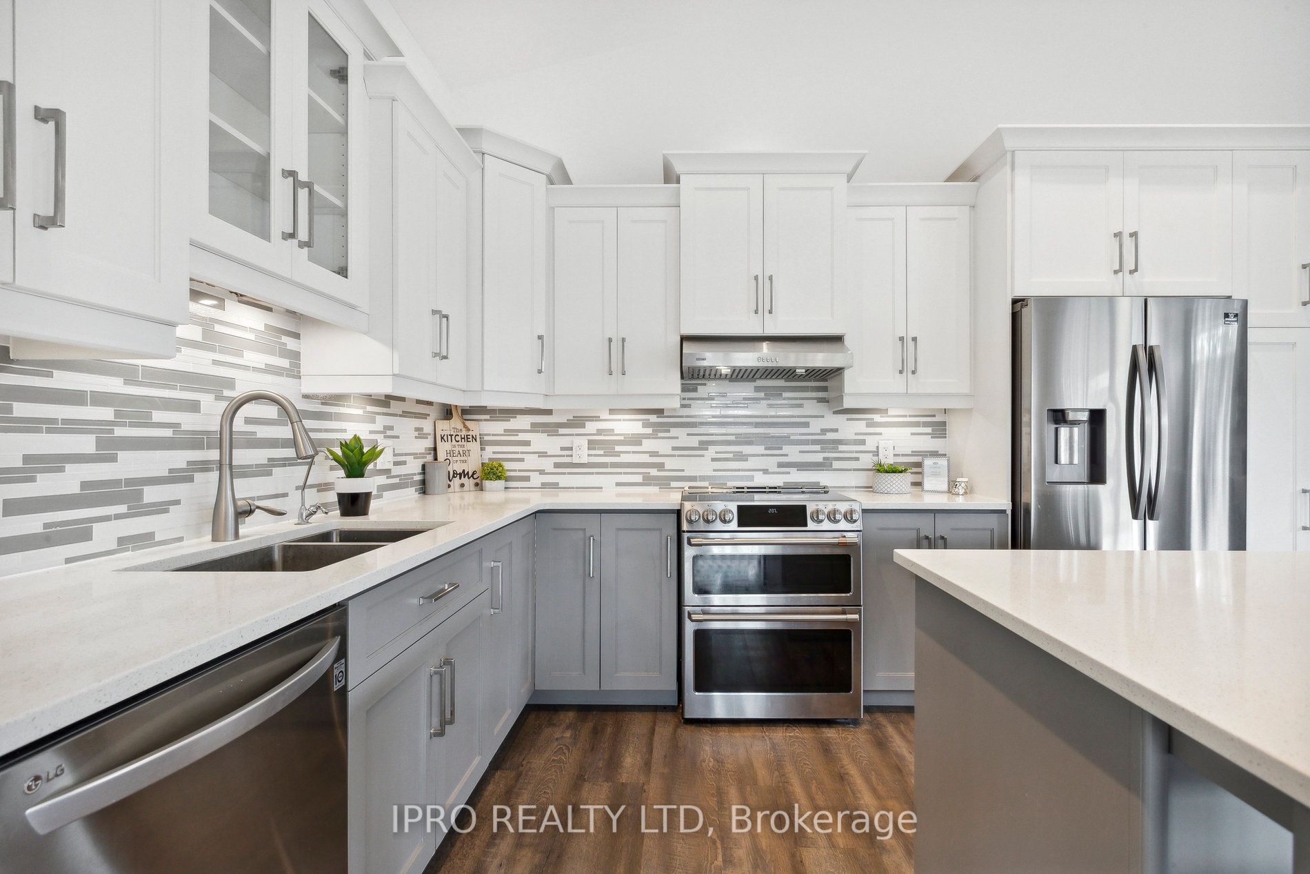 223 Woolwich St