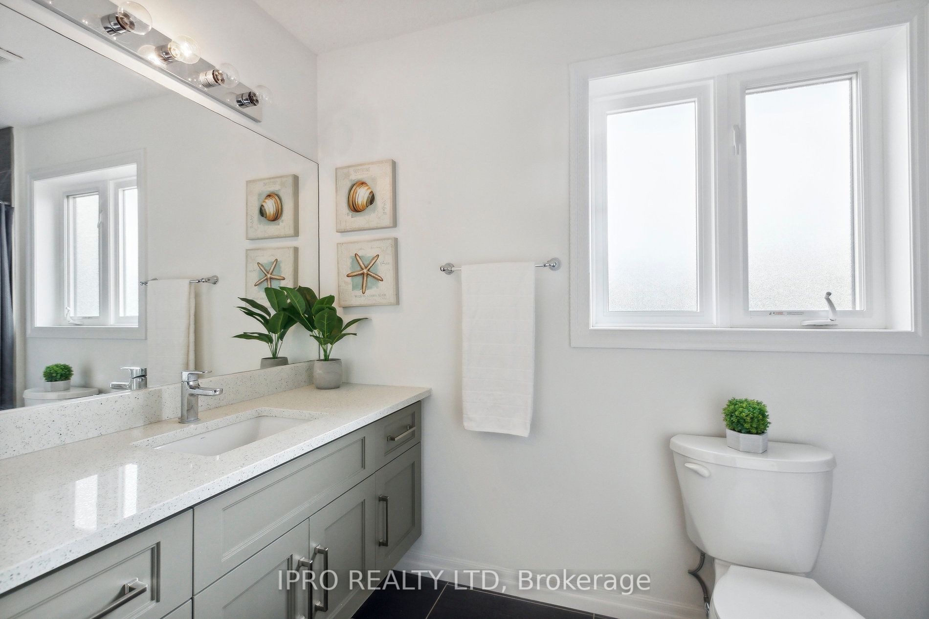 223 Woolwich St