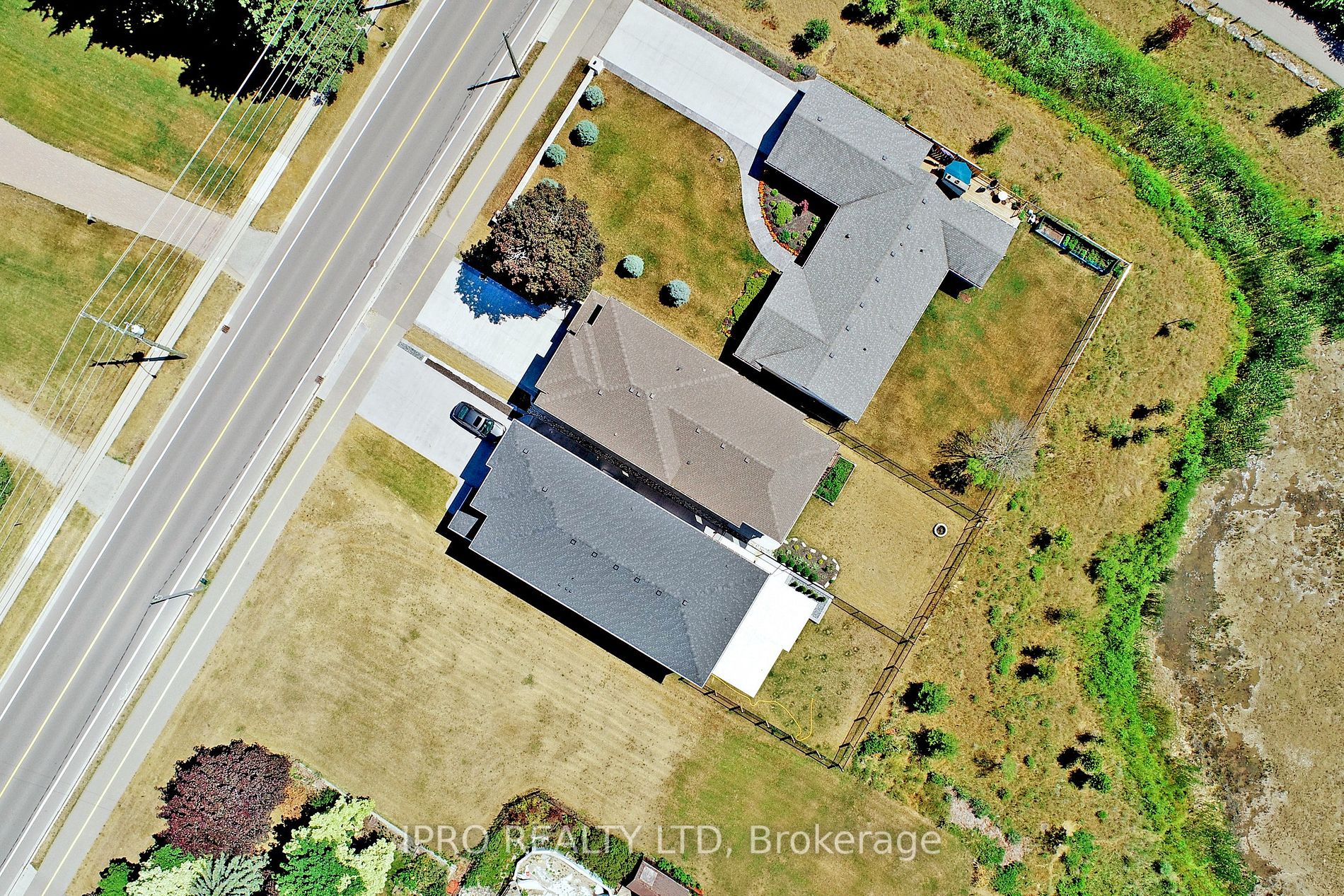 223 Woolwich St