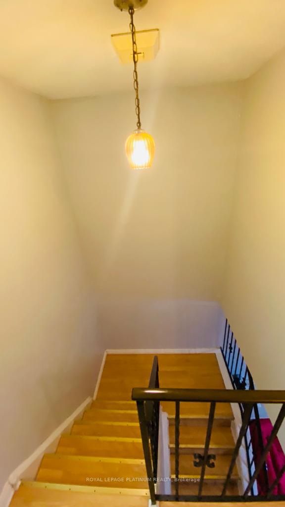 14 Williamsburg Road, #43