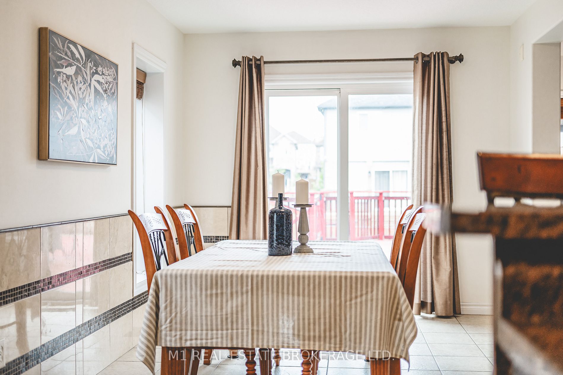 160 Curzon Cres
