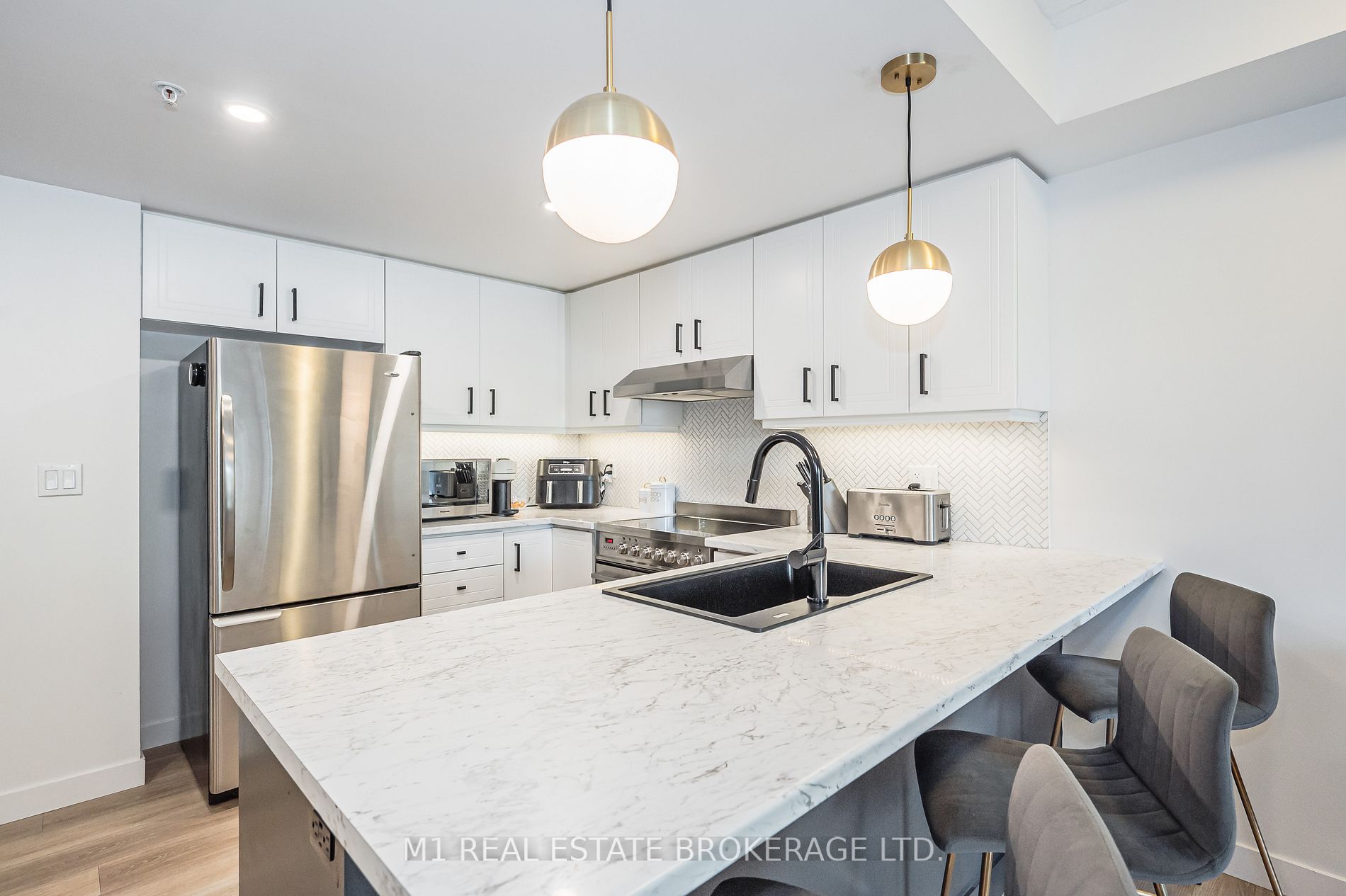 19 Waterford Drive, #106