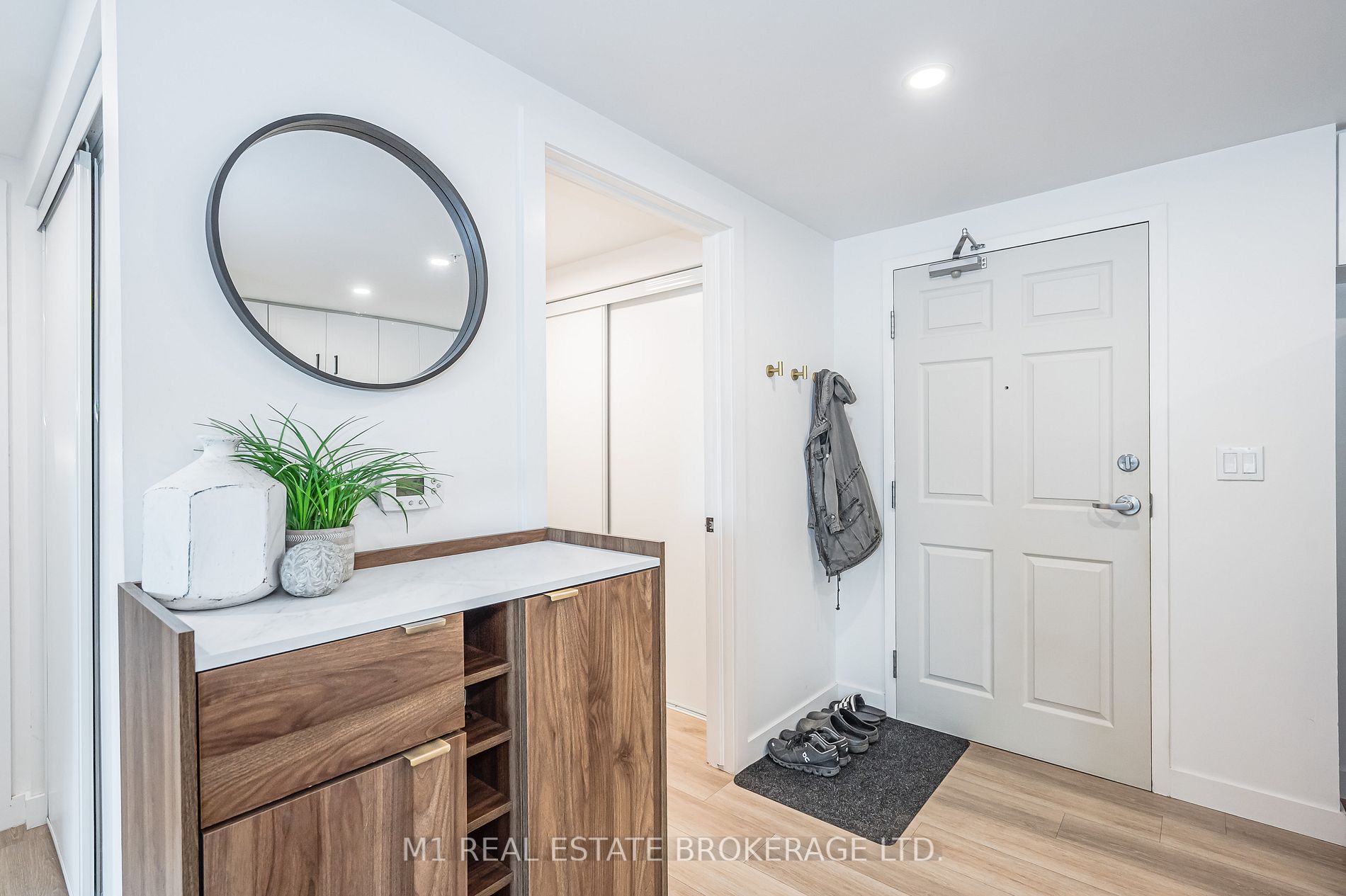 19 Waterford Drive, #106