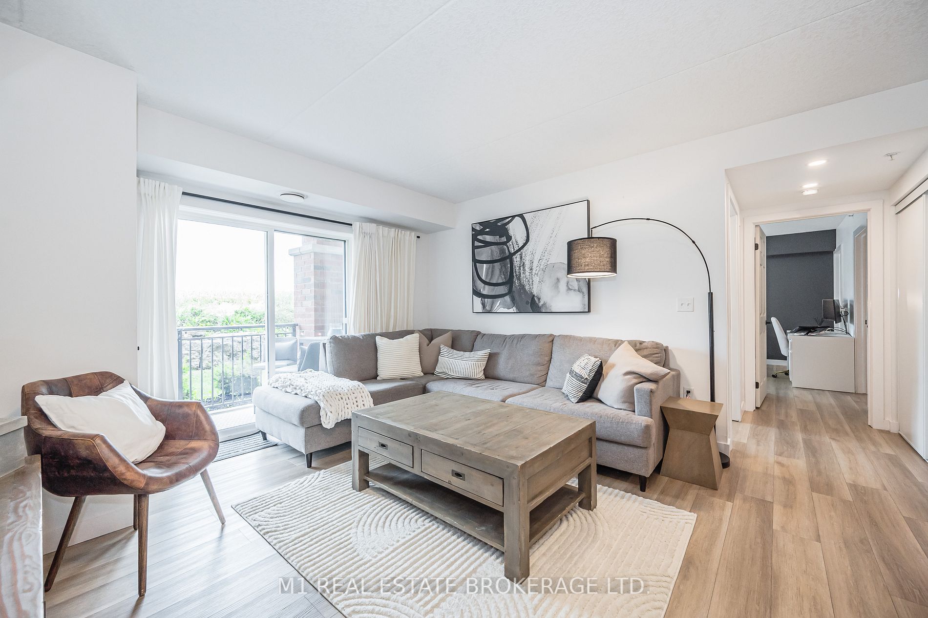 19 Waterford Dr, #106