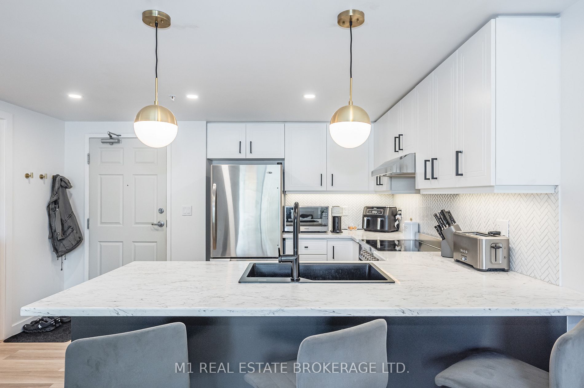 19 Waterford Drive, #106