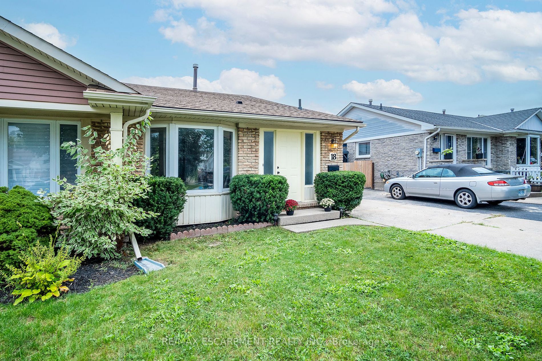 18 Dundee Dr