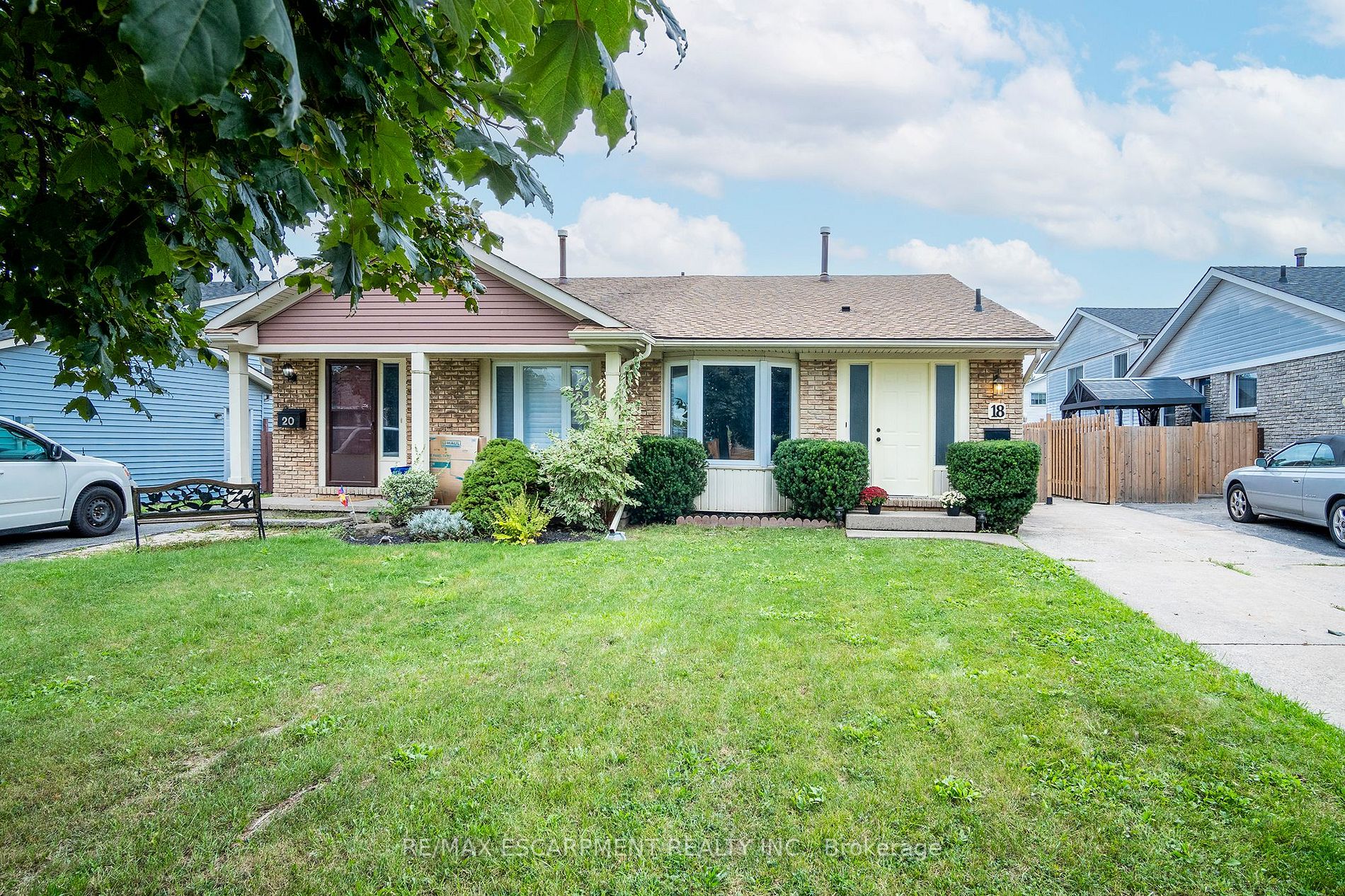 18 Dundee Dr