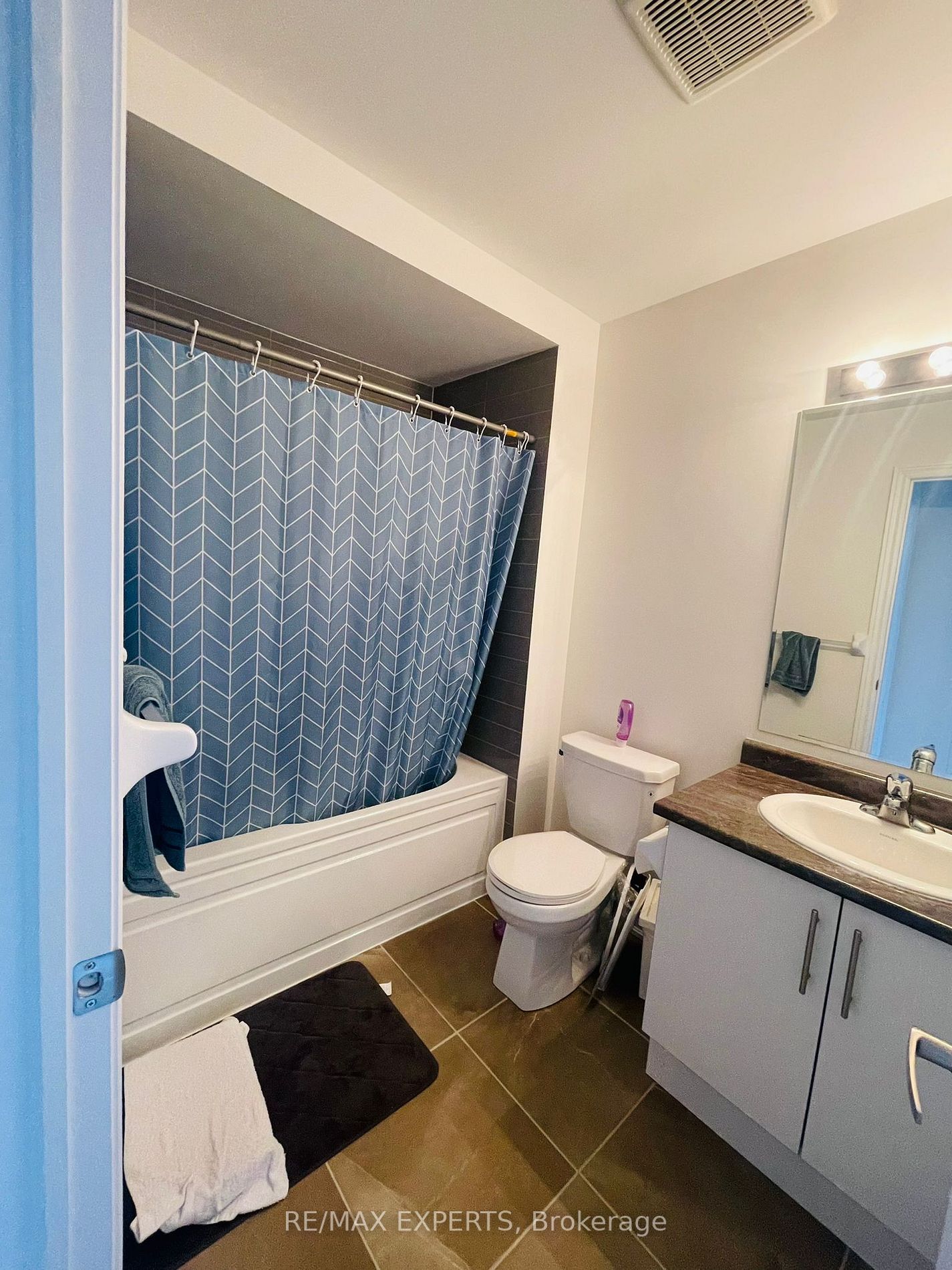 166 Deerpath Drive N, #91