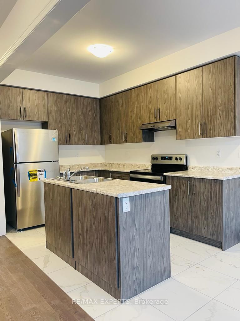 166 Deerpath Drive N, #91