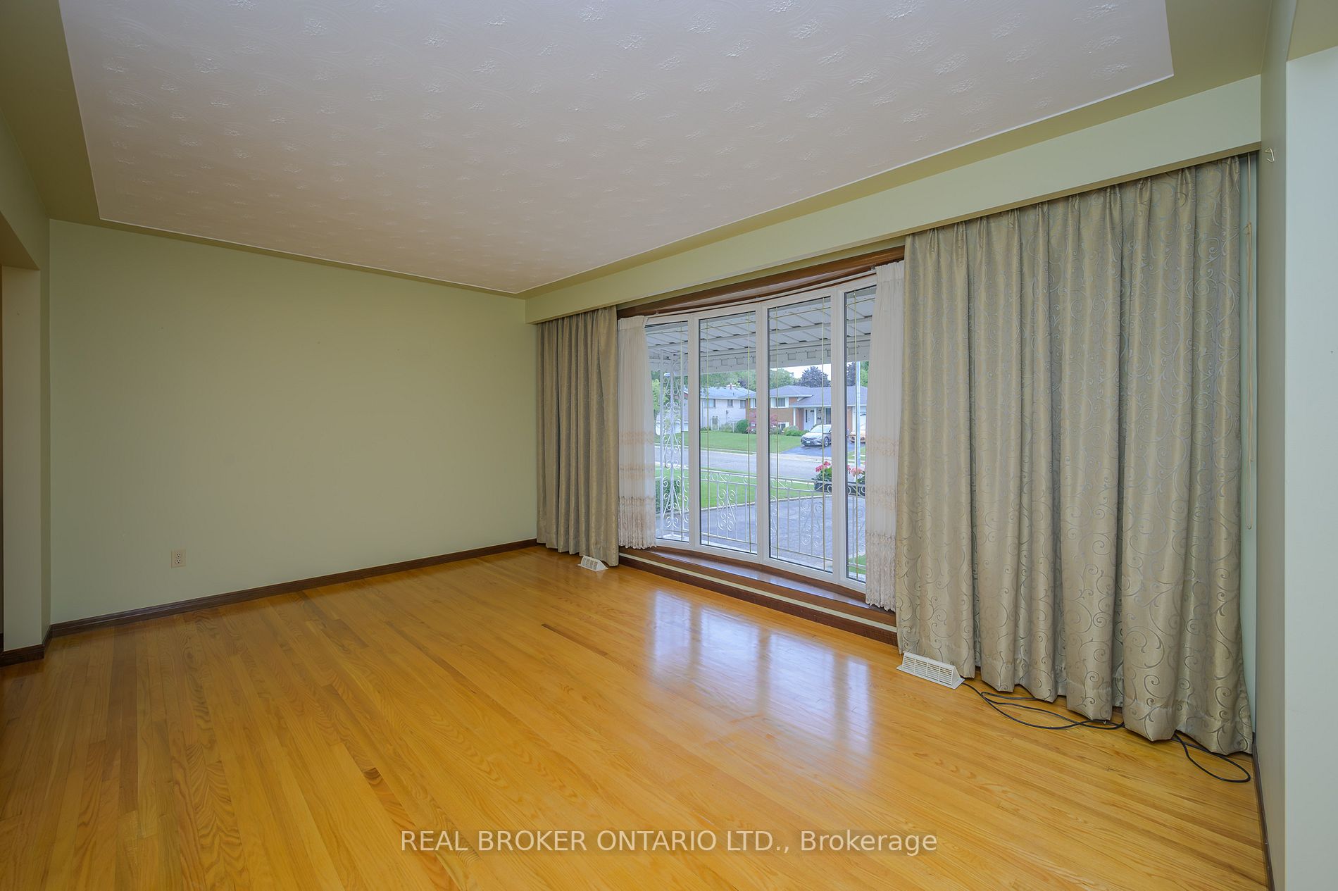 48 Stoney Brook Dr